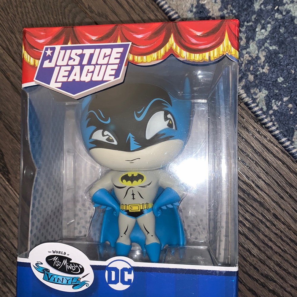 Justice League Miss Mindy Vinyl Batman Toy